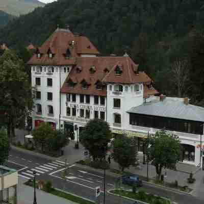 Hotel Rina Cerbul Hotel Exterior