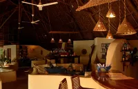 Unguja Lodge - bar