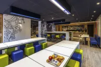 Ibis Budget Courbevoie Paris la Défense 1 - breakfast