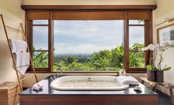 The Longhouse, Jimbaran - Bali