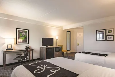 La Quinta Inn & Suites by Wyndham Oklahoma City Norman Hotels in Norman