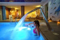 Macaris Suites & Spa - Pools