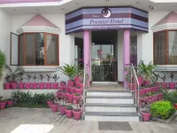New Premier Hotel Hotels near Noor Mahal
