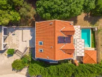 Villa Hedera X Hotels in Rožat