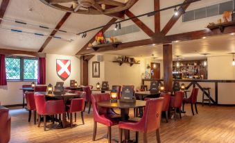 Warwick Castle Hotel & Knight's Village