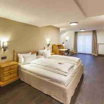 Staudacherhof in Garmisch-Partenkirchen I Blick Aufs Zugspitzmassiv I Einzigartige Bayurvida Küche Rooms