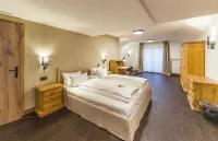 Staudacherhof in Garmisch-Partenkirchen I Blick Aufs Zugspitzmassiv I Einzigartige Bayurvida Küche Hotels in Garmisch-Partenkirchen