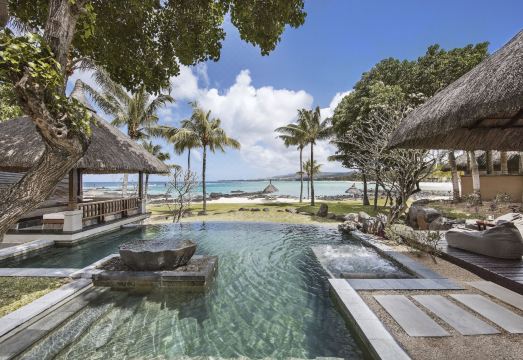 샨티 모리스 빌라