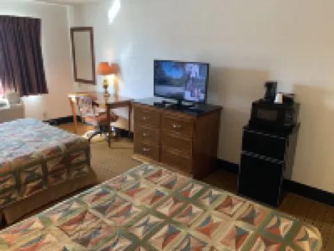 布倫特伍德飯店及套房