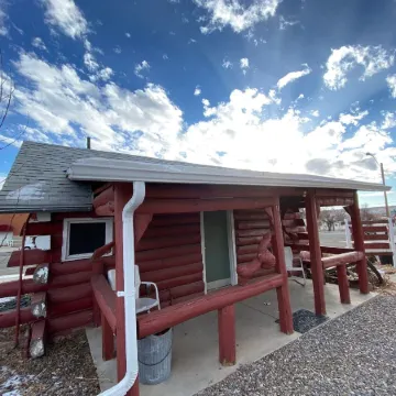 Roundtop Mountain Vista - Cabins and Motel