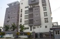 Sapphire Court Hotels in Labadi