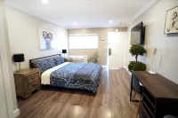 Anaheim Executive Inn & Suites - Motels