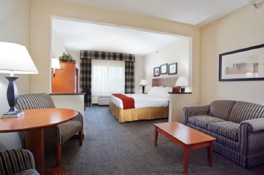 Holiday Inn Express & Suites Vernal - Dinosaurland by IHG