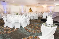 La Mon Hotel & Country Club