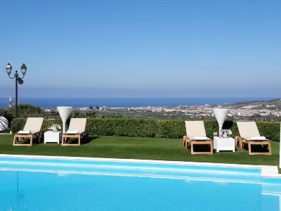 Villa Martius Hotels in Rometta Marea