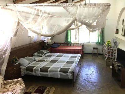 Tradewinds Lodge Hotel a 