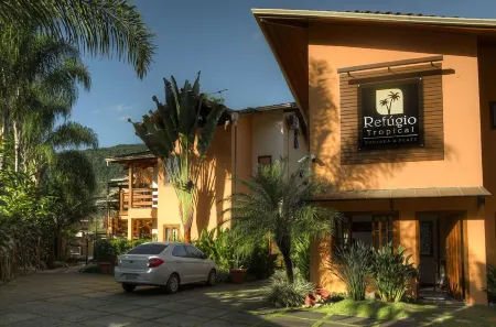 Pousada Refúgio Tropical Paraty Отели рядом с достопримечательностью «Centro Cultural SESC Paraty»