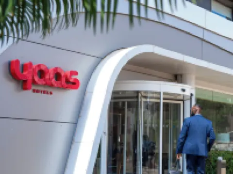 Yaas Hotel Dakar Almadies ダカールのホテル