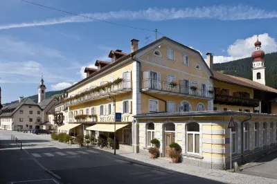 Emma Historic Hotel Hoteles cerca de Lago di Braies