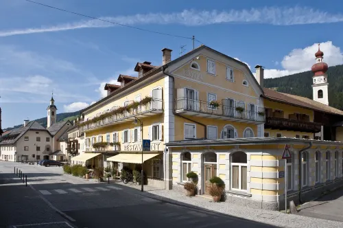 Emma Historic Hotel Hotels in Dobbiaco