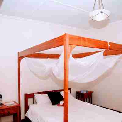 Lush Gardens Apartment 1 Rooms