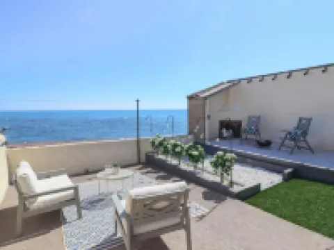 Coorie by the Coast, Direct Beach Access Getaway - Arbroath Hotels in Arbroath