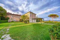 Relais & Spa Castello di Casiglio Các khách sạn ở Albese con Cassano