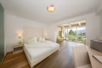 Hotel Weingarten Hotels in Nalles