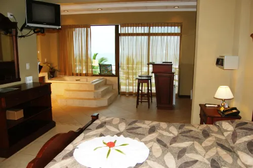 Paradise Jaco Beach Front Hotels in Jaco