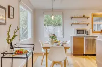 Four Bears by AvantStay Walk to Beach Hot Tub Ocean View Hotels in Arch Cape