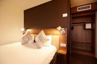 Campanile Pau Hotels in Morlaas
