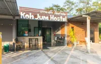 Koh Jum Bungalow & Hostel