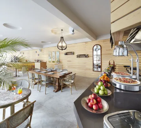 Lalila Blue Suites Отели рядом с достопримечательностью «KAPURCUK HOUSE OF CULTURE AND GASTRONOMY»