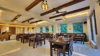 Hukam's Holiday Home by Hhh - พร้อมอาหารเช้า