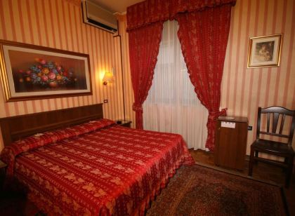 Hotel Italia City Center