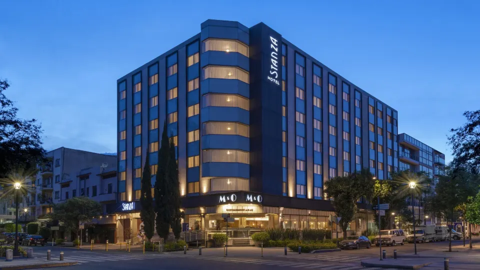 Stanza Hotel