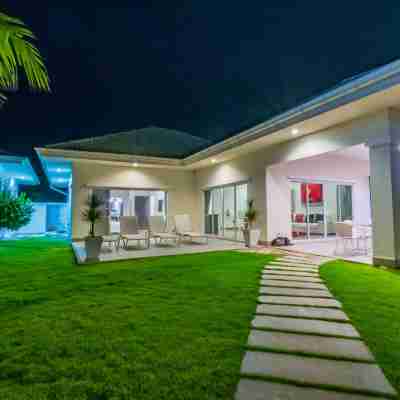 Hua Hin Pool Villa with 4 Bedrooms L50 Hotel Exterior