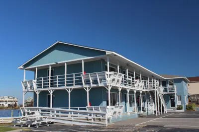 Fin 'n Feather Waterside Inn by Kees Vacations Hotels near Full Throttle Speedway