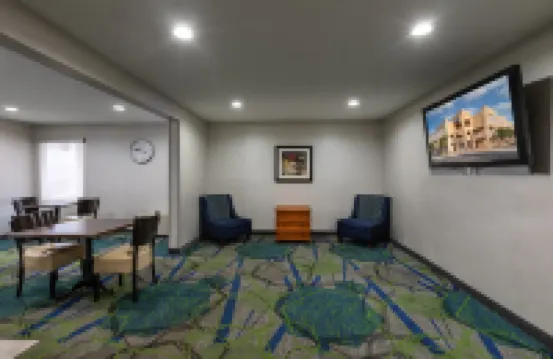 Days Inn by Wyndham Greenville