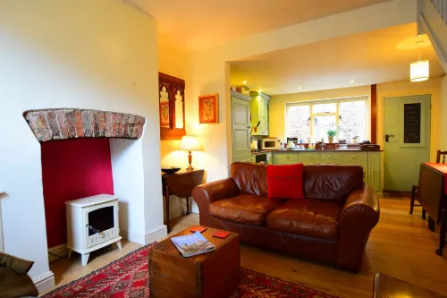 7 Monk Bar Court York - Tiny houses