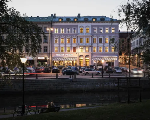 Hotel Flora Hotels near Stadsmuseum