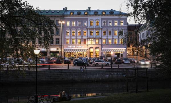 Hotel Flora