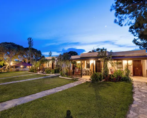 Aral Tatil Ciftligi Hotels in Tenedos