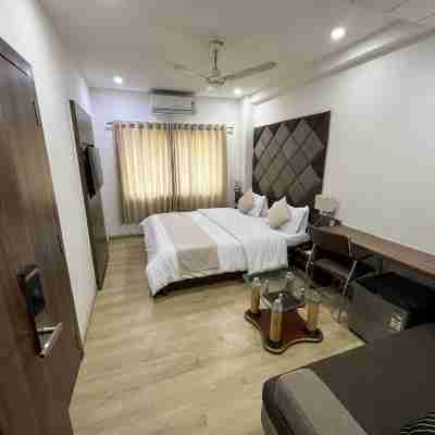 伊維爾格蘭德帕麗斯飯店 Rooms