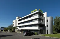 B&B Hotel Pau Zénith Các khách sạn ở Morlaas