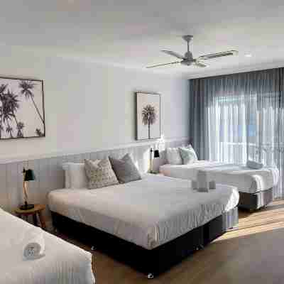 The Quarters, Ascend Hotel Collection Rooms