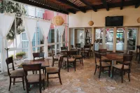 Hotel Villa Mercedes San Cristobal - Frühstück