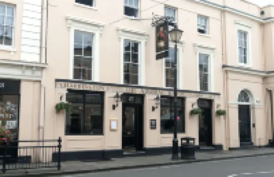 Admiral Hardy Hotels near Cutty Sark