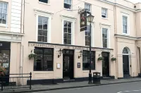 Admiral Hardy Hotels in Greenwich
