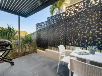 Crystal Shores Sunshine Beach Hotels in Sunshine Beach